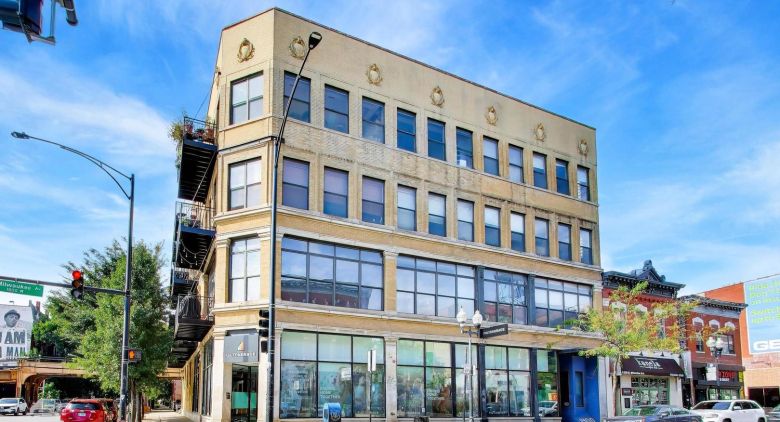 1400 N Milwaukee Ave.
