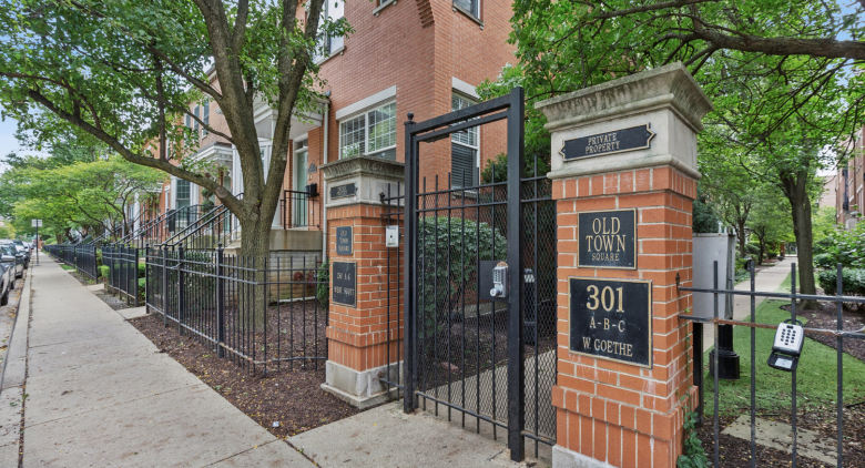 Old Town apartment for rent