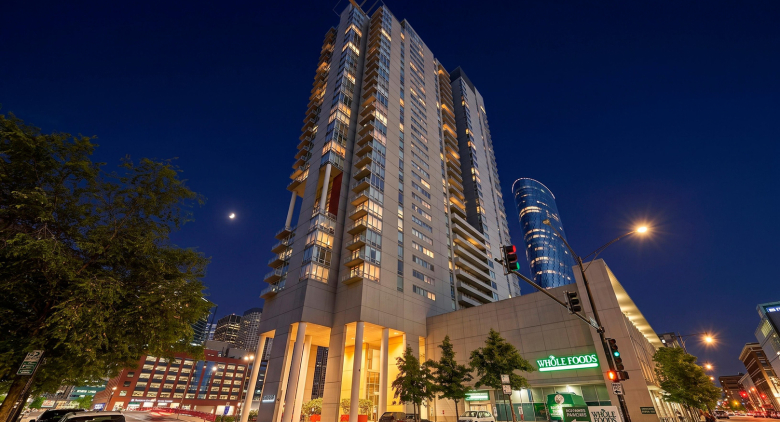 Unit #904 at Skybridge