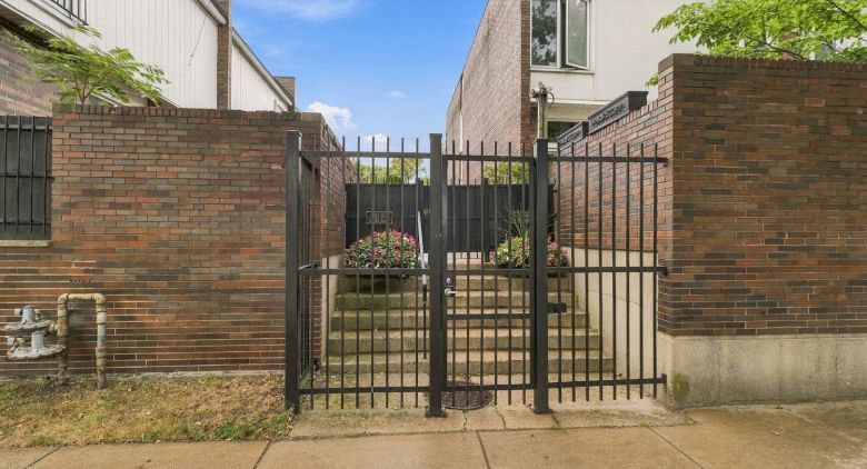 1174 E 53rd St.