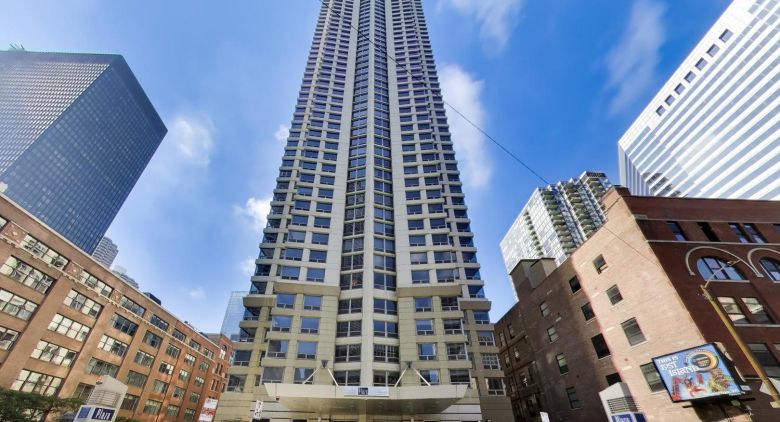 440 N Wabash Ave. #1008 photo 1