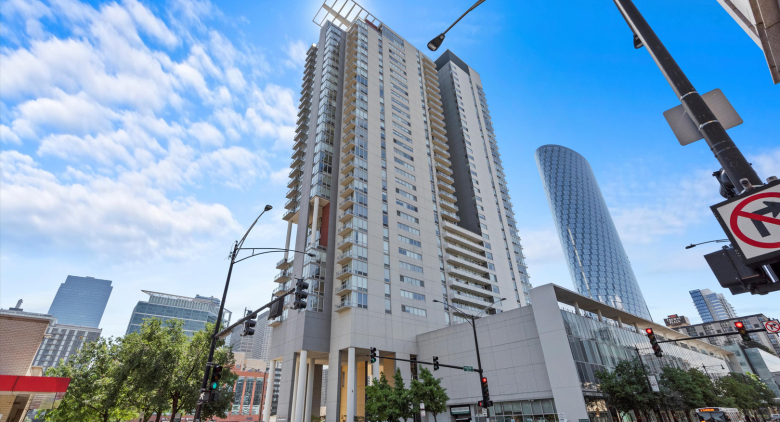 Unit #3406 at Skybridge