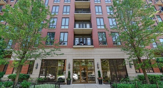 343 W Old Town Ct.
