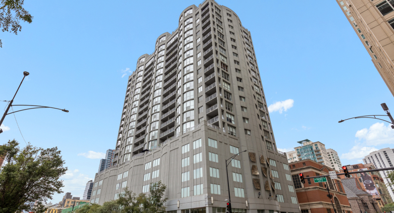 Unit #1707 at 600 N Dearborn St.
