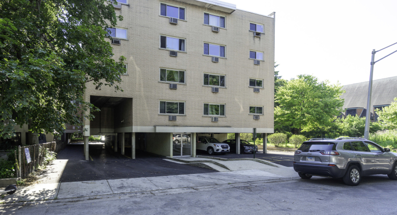 4939 S Dorchester Ave. building