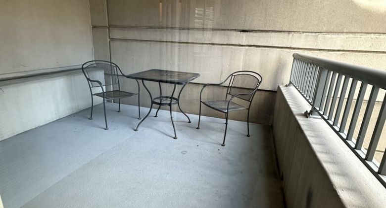 345 N Lasalle St. #805