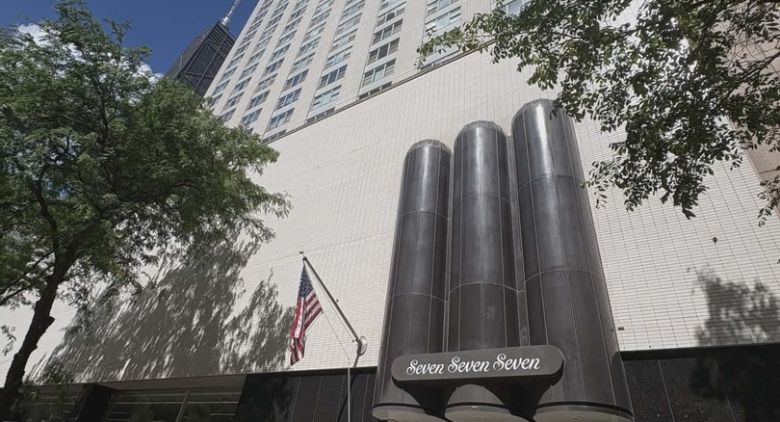 777 N Michigan Ave. #3508