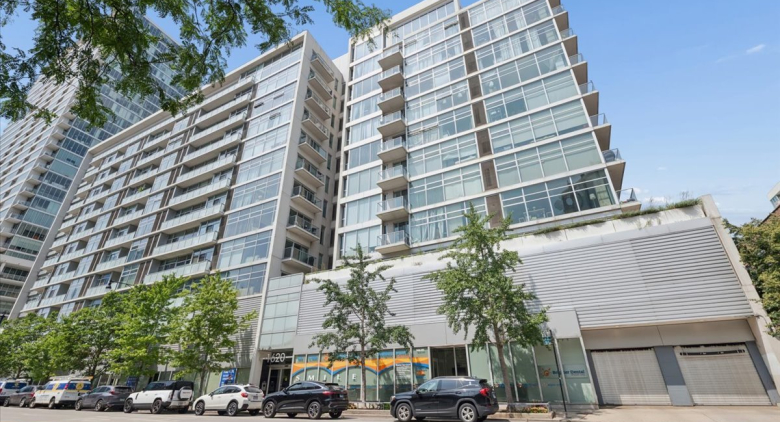 Unit #606 at 1620 S Michigan Ave.