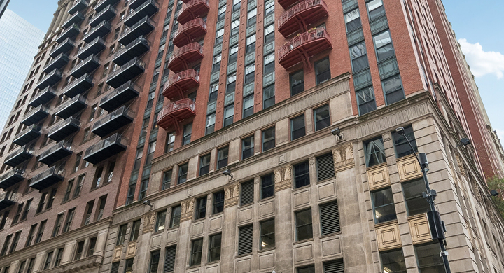 Loop apartment for rent