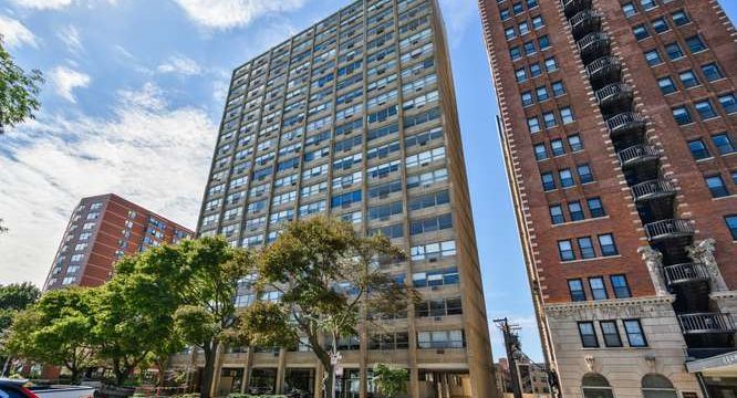 Unit #17B at 5530 S South Shore Dr.