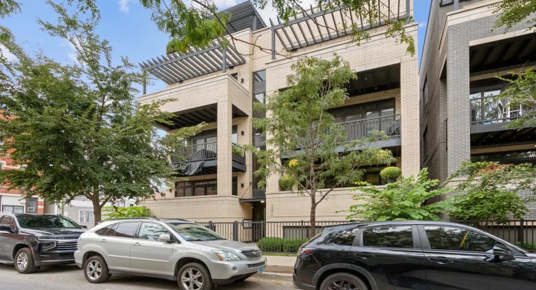 1370 W Walton St.