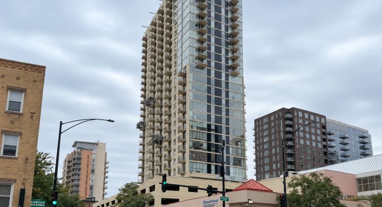 1212 N Lasalle St. #601