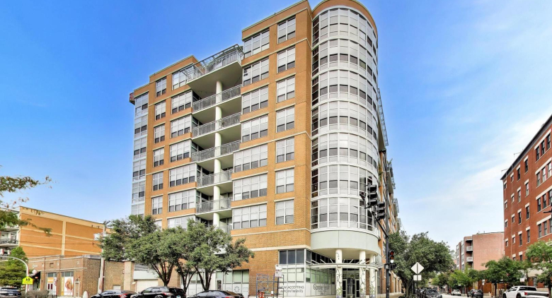 Unit #603 at 1200 W Monroe St.