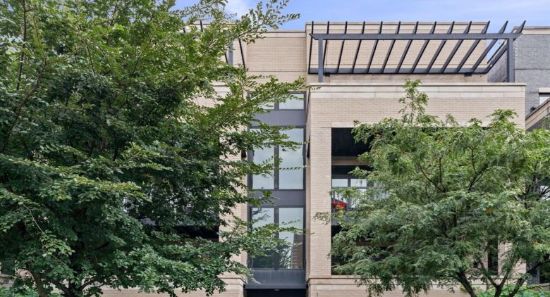 1346 W Walton St.