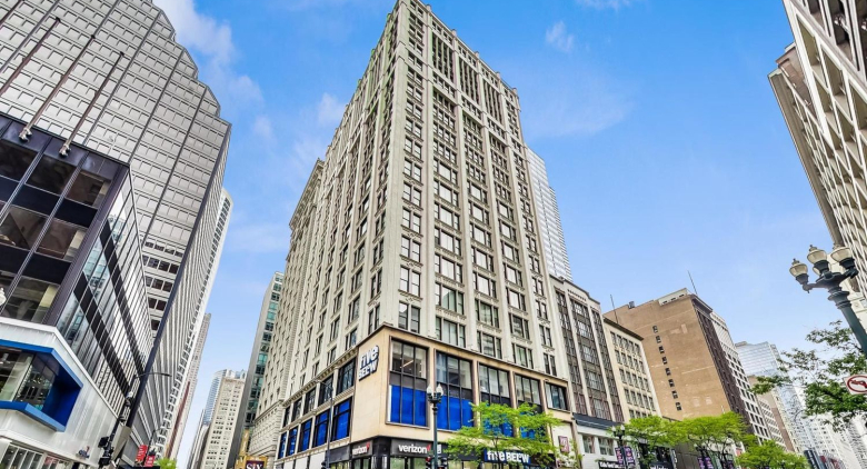 Loop apartment for rent