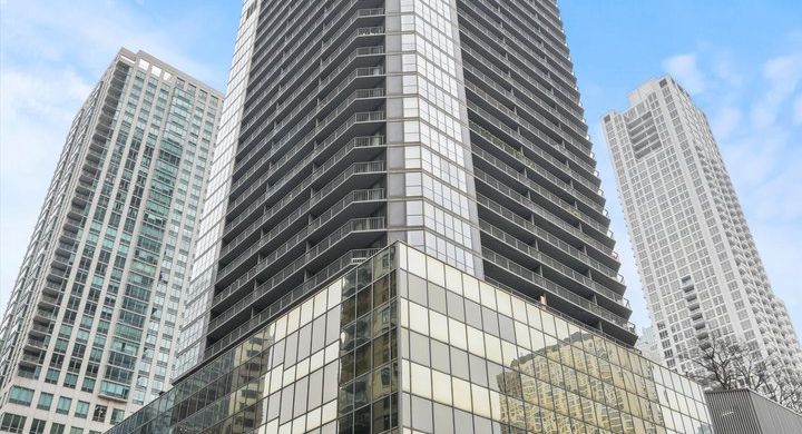 10 E Ontario St. #4901