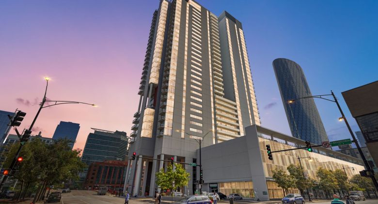 737 W Washington Blvd. #1204
