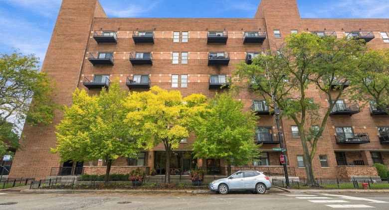 1000 E 53rd St. #107