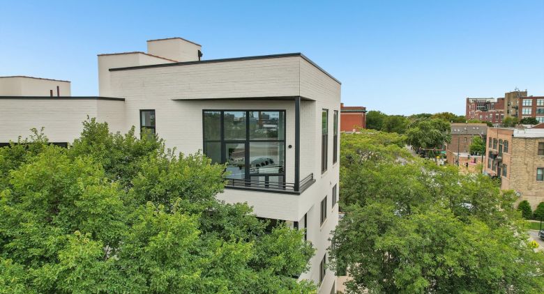1656 N Bosworth Ave.