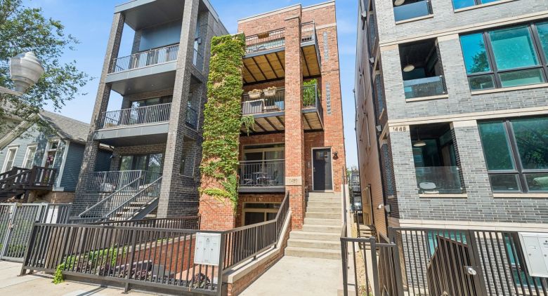 1450 W Chestnut St.