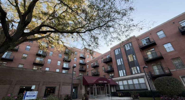 5200 S Ellis Ave. #207