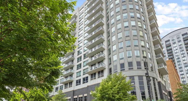 421 W Huron St. #908