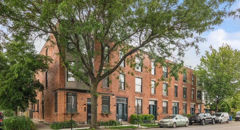 2156 W Hubbard St.