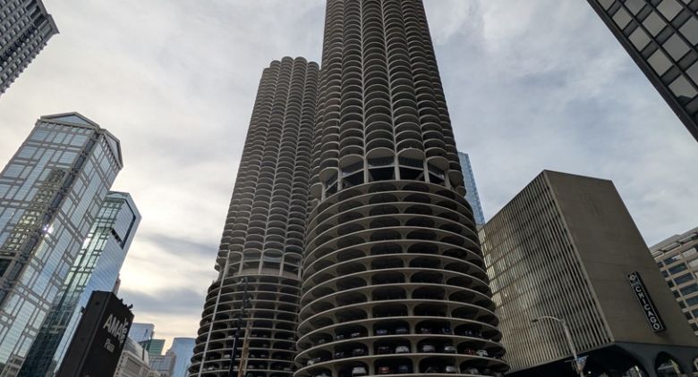 Loop apartment for rent