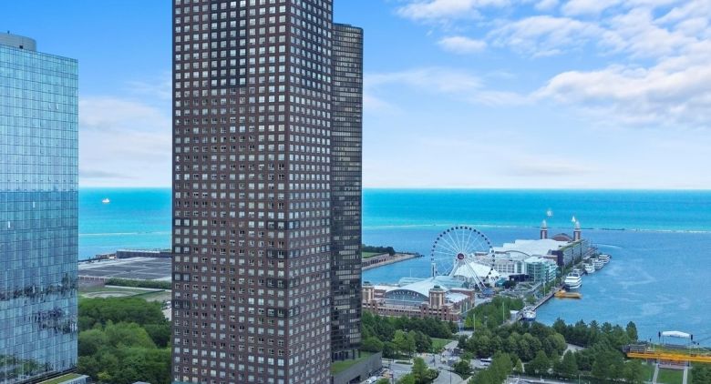 Streeterville apartment for rent