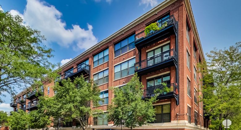 West Loop apartment for rent