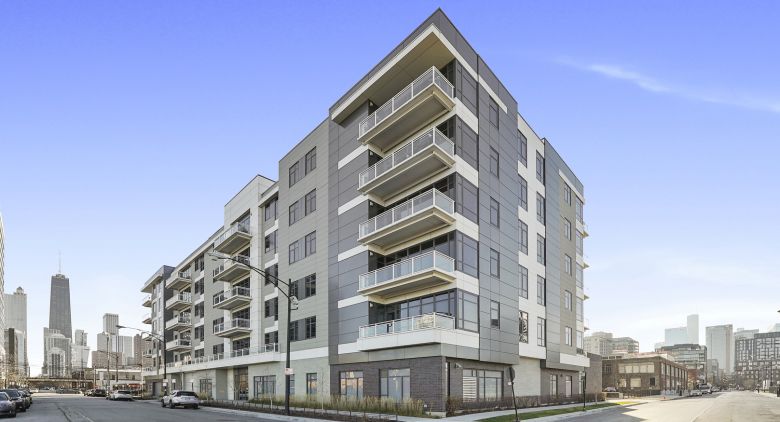 Near North apartment for rent
