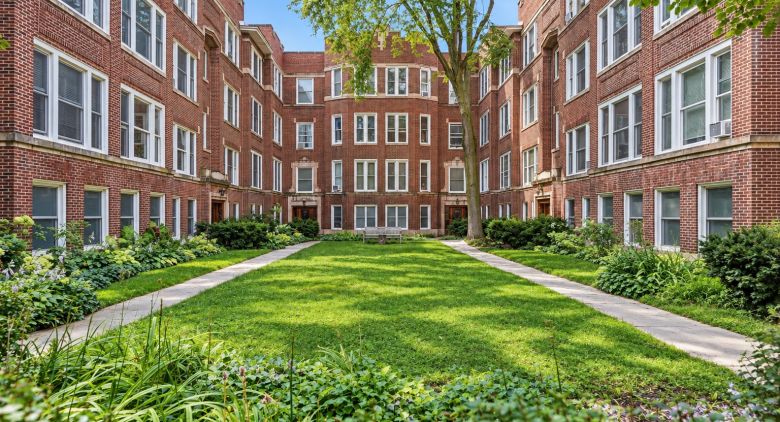 Hyde Park apartment for rent