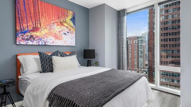 Moment Apartments