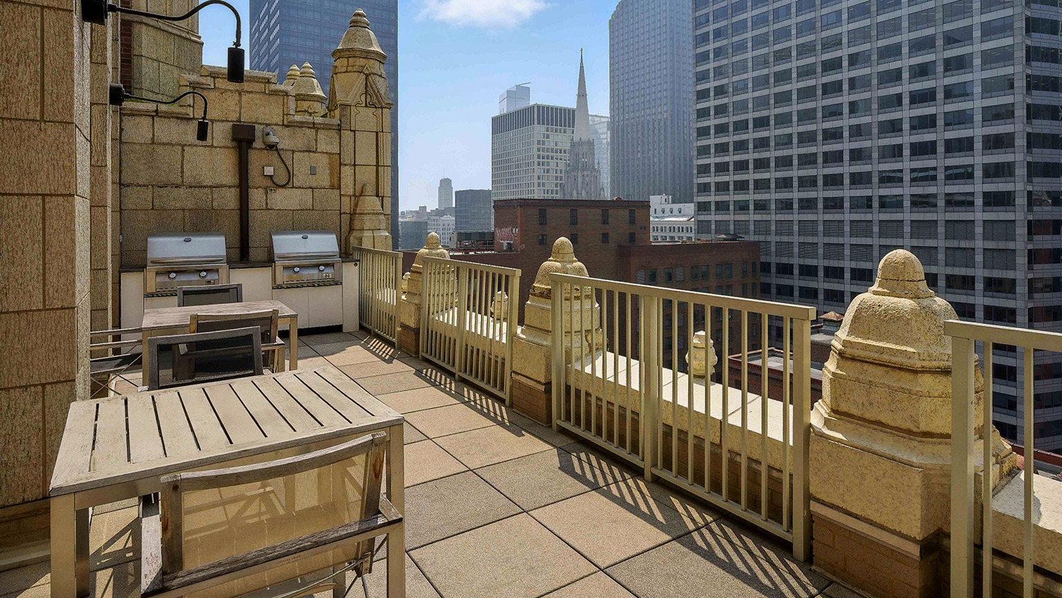 Randolph Tower City Apartments