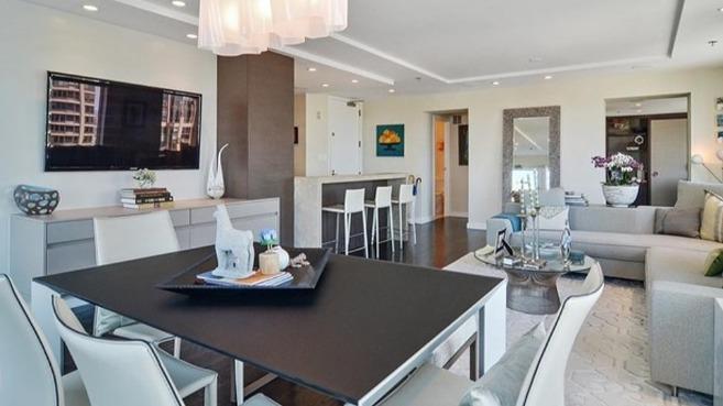 Residences at 8 East Huron