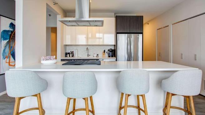 Residences at 8 East Huron