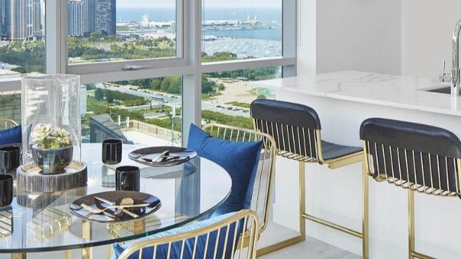 Sentral Michigan Avenue | Chicago Apartments